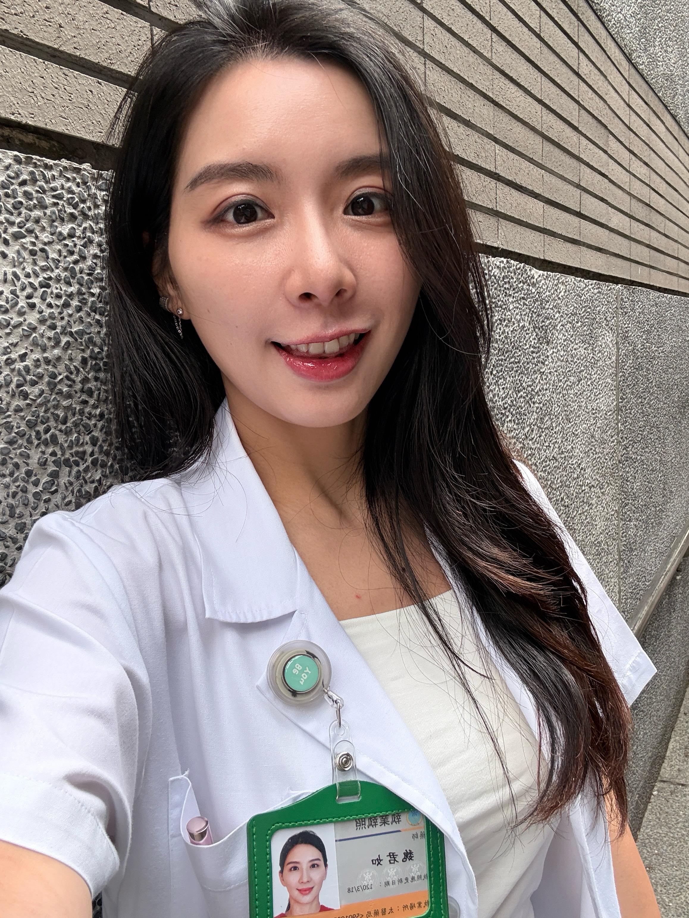 魏妞藥師（魏君如）執業藥師形象照
